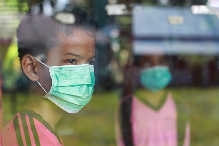 Ilustrasi pembelajaran tatap muka (PTM) terbatas di tengah pandemi Covid-19. Siswa-siswi SPM Negeri 1 Tebing Tinggi Timur, Sungai Tohor, Kepulauan Meranti, Riau mengikuti sekolah tatap muka Sabtu (13/2/2021). 