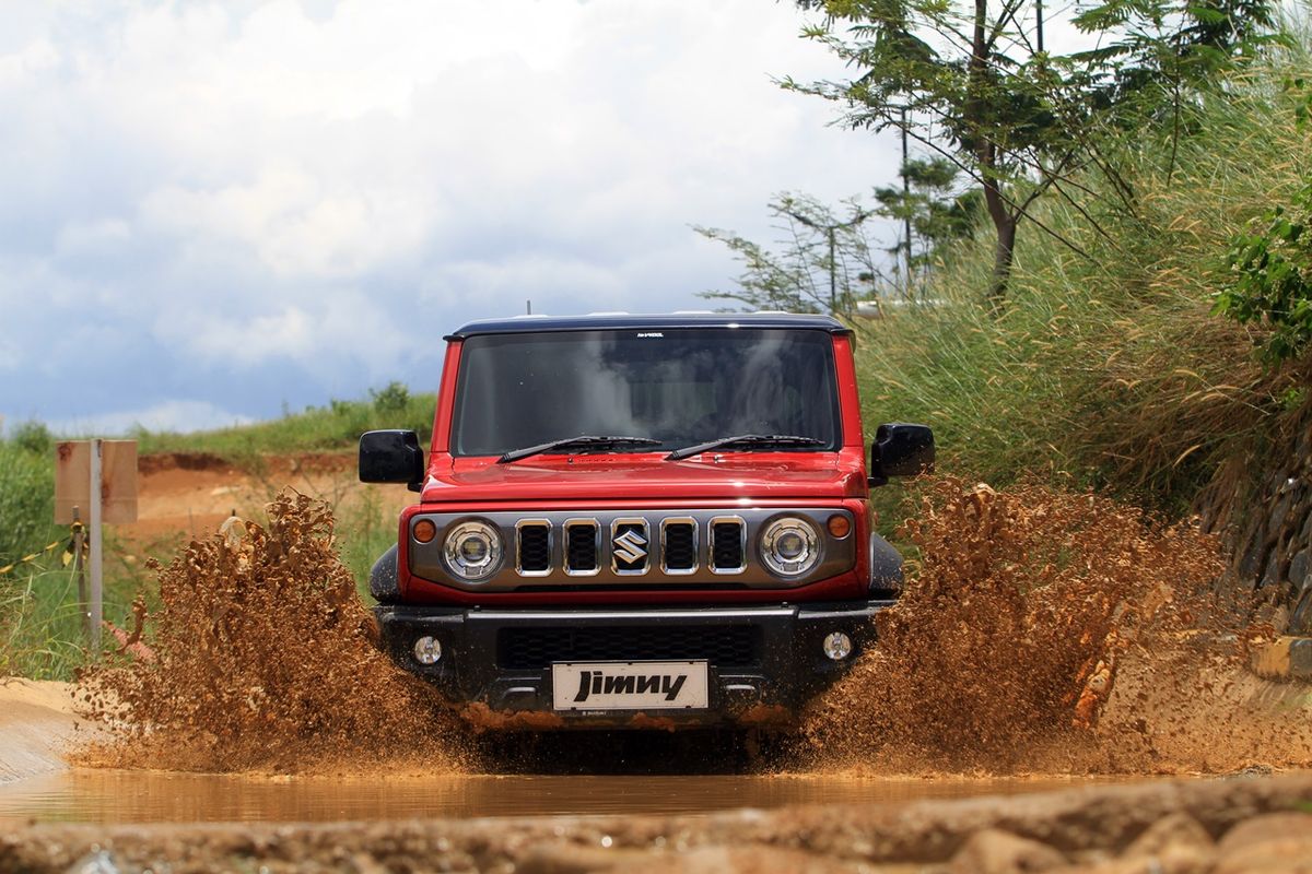 Suzuki Jimny 5 Pintu Diajak Off Road