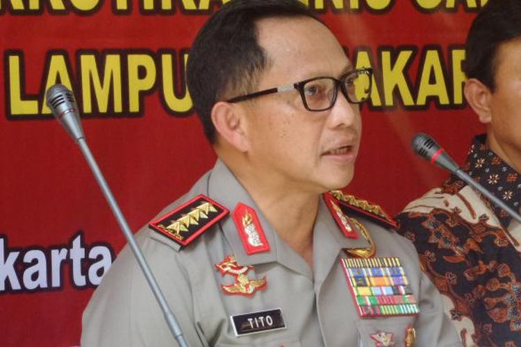 Kapolri Jenderal Pol Tito Karnavian merilis penangkapan pelaku jaringan narkoba internasional di RS Polri Kramat Jati, Jakarta, Jumat (6/1/2017).