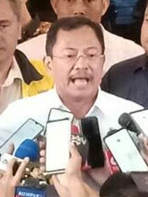 Menteri Kesehatan Terawan Agus Putranto di Bandara Halim Perdanakusuma, Jakarta, Sabtu (15/2/2020)