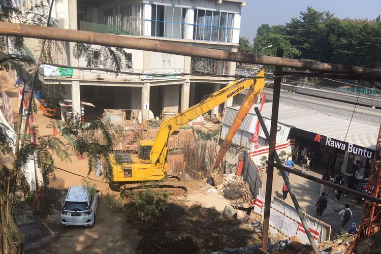 Proyek Apartemen milik Perum Perumnas yang berada di dekat Stasiun Rawa Buntu, Serpong, Tangerang Selatan