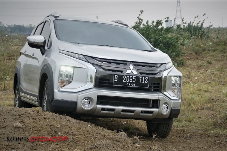 Test Drive Xpander Cross 