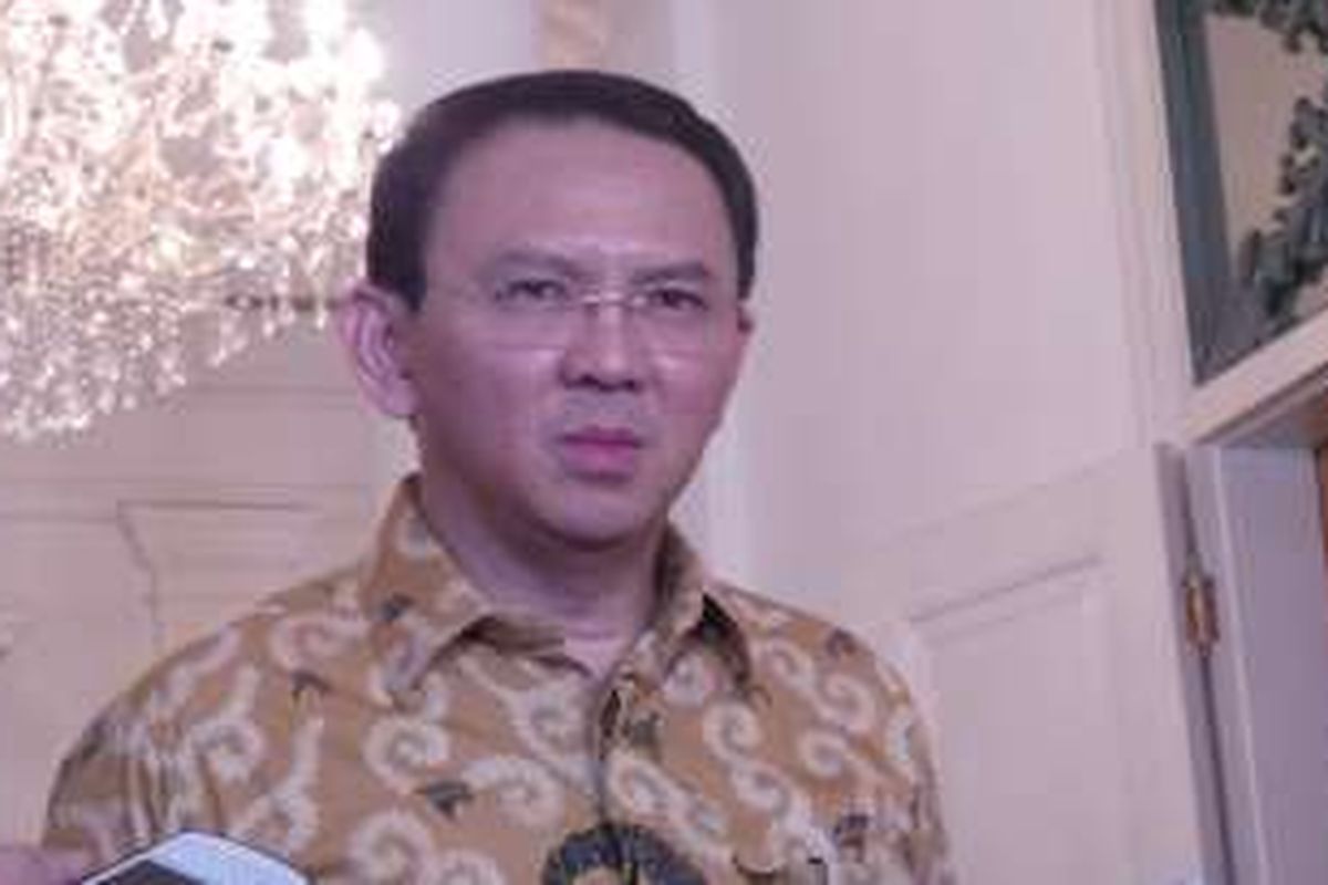 Gubernur DKI Jakarta Basuki Tjahaja Purnama saat wawancara wartawan, di Balai Kota DKI Jakarta, Selasa (30/8/2016).