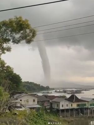 Tangkapan layar video amatir puting beliung di Kabupaten Wonogiri, Rabu (20/1/2021)