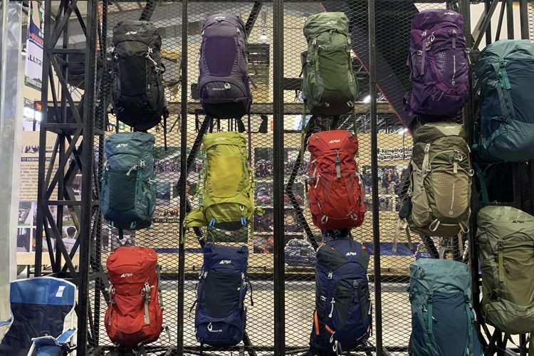 Salah satu tas carrier Arei Outdoorgear yang tersedia di Indofest 2025 adalah Tas Gunung Premium Rengganis 50 Liter seharga Rp 995.000.
