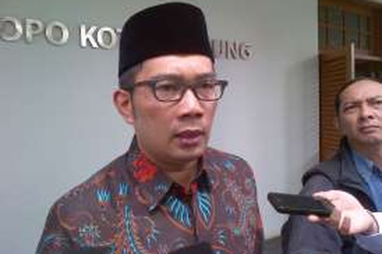 Wali Kota Bandung Ridwan Kamil saat ditemui media di Pendopo Kota Bandung, Jalan Dalemkaum, Selasa (30/8/2016). KOMPAS.com/DENDI RAMDHANI 