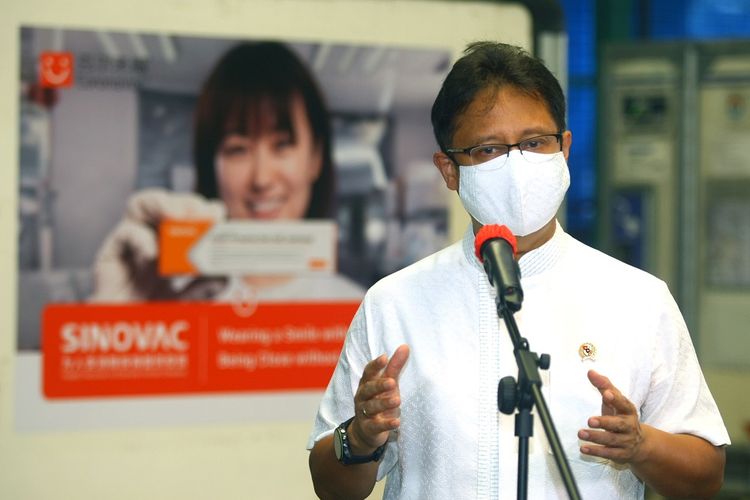 Indonesia's Health Minister Budi Gunadi Sadikin speaks during a press conference in Soekarno-Hatta International Airport in Tangerang, Banten on the outskirts of the capital Jakarta. ANTARA/Muhammad Iqbal/aww.