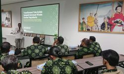 Hari Bumi, Keraton Yogyakarta Gelar Pelatihan Kelola Sampah untuk Abdi Dalem