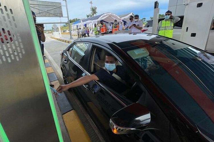 Jalan Tol Serang-Panimbang Seksi 1 Serang-Rangkasbitung sudah mulai beroperasi dan belum bertarif hingga 1 Desember.