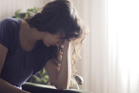 12 Cara Atasi Rasa Sedih Saat Kehilangan Orang yang Dicintai
