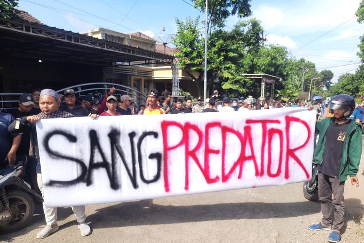 Kasus Pencabulan Santriwati oleh Oknum Kiai di Pati: Modus Doktrin hingga Digeruduk Massa