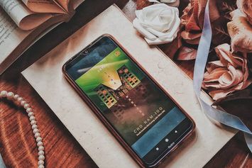 Review Buku Saha Mansion, Tempat Tinggal untuk para Penghuni Buangan