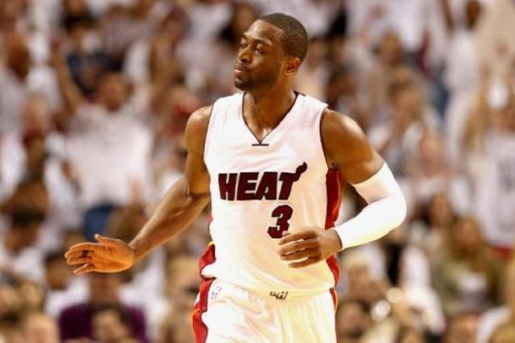 Dwyane Wade saat menjalani pertandingan melawan Toronto Raptors di American Airlines Arena, 13 Mei 2016.