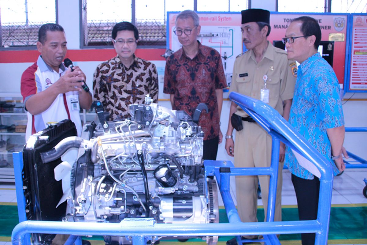 Toyota Indonesia resmikan kelas industridi SMKN 1 Purworejo