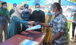 Pemkab Luwu Utara Serahkan 10 Huntap Kepada Jemaat Gereja Toraja Desa Meli