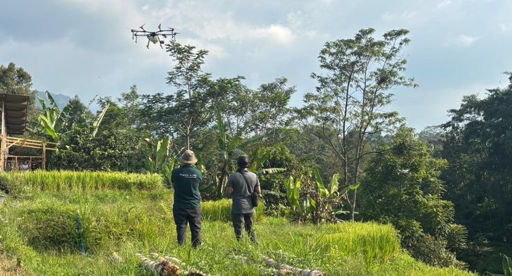 Petani Brenjonk Andalkan Drone Tembus Ritel Premium, Cetak Omzet Rp 1,8 Miliar