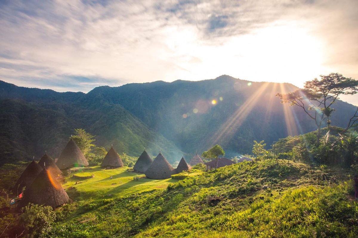 5 Tempat Wisata yang Wajib Dikunjungi Saat Liburan di Flores
