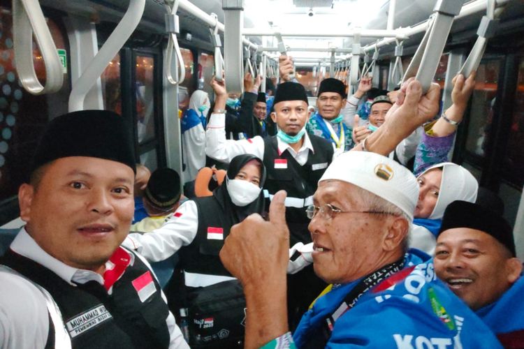 Sebanyak 740 Jamaah Calon Haji (JCH) yang tergabung dalam kloter 1, 2 dan kloter 3 Embarkasi Batam telah tiba di Madinah