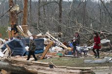 Puluhan Orang Masih Hilang Pascabencana Tornado di Alabama