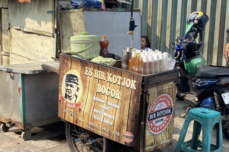 Botol minuman rempah es bir kotjok