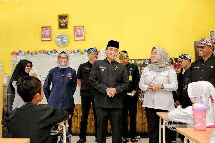 Libatkan Dinkes untuk MBG, Wakil Wali Kota Bandung Jamin Tak Ada Lagi Siswa Keracunan