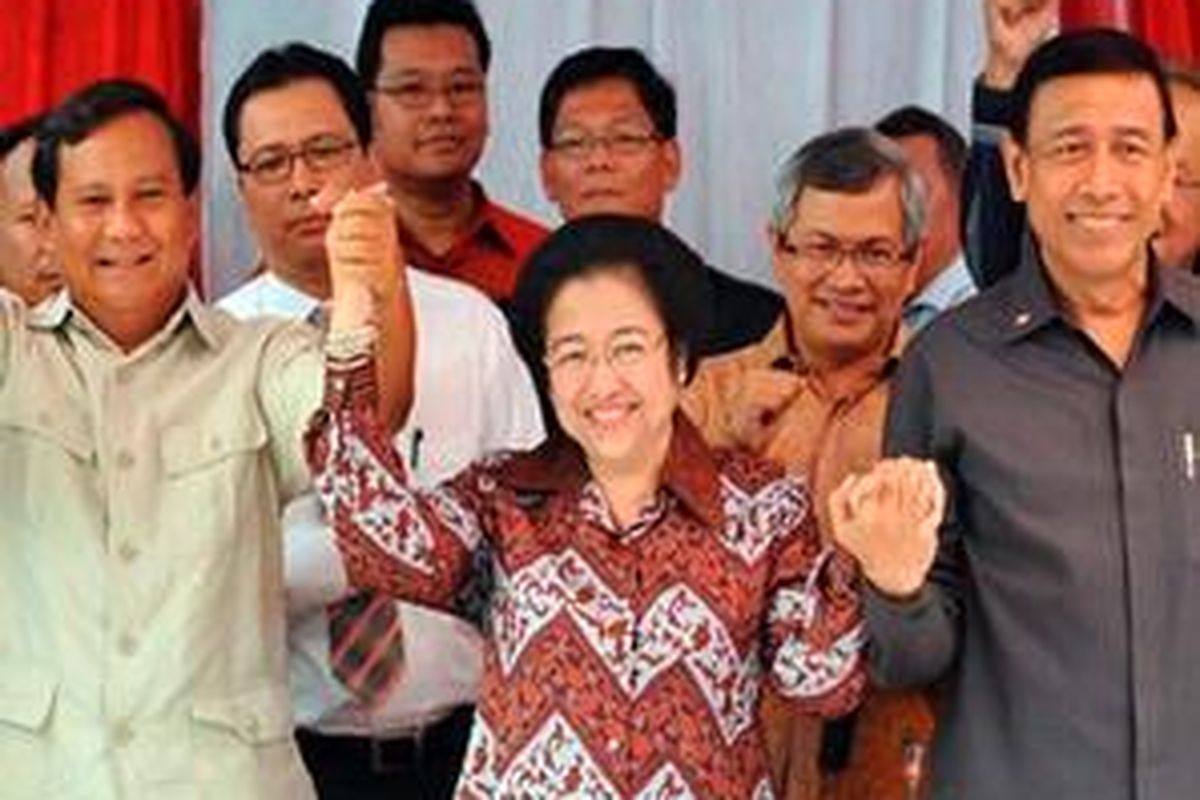 Prabowo Subianto, Megawati Soekarnoputri dan Wiranto dalam pertemuan di rumah Megawati di Jakarta, Selasa (14/4).