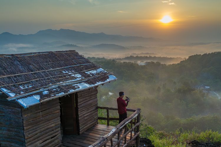 Harga Tiket dan Jam Buka Gunung Ireng, Spot Sunrise Murah Dekat Kota Yogya