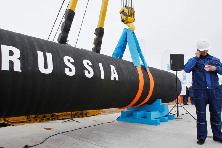 Meski Jerman telah menghentikan pembangunan pipa gas Nord Stream 2 dari Rusia, namun negara-negara Eropa masih membeli minyak dan gas dari Rusia setelah invasi ke Ukraina.