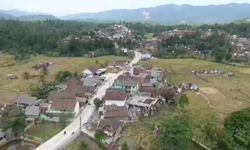 Pembangunan Ruas Jalan Cipanas-Warung, Buka Akses ke Negeri di Atas Awan 