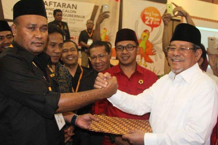 KPU Maluku Utara menerima berkas pendaftaran pasangan calon gubernur dan wakil gubernur, KH Abdul Gani Kasuba dan Al Yasin Ali, Rabu (10/1/2018) malam.