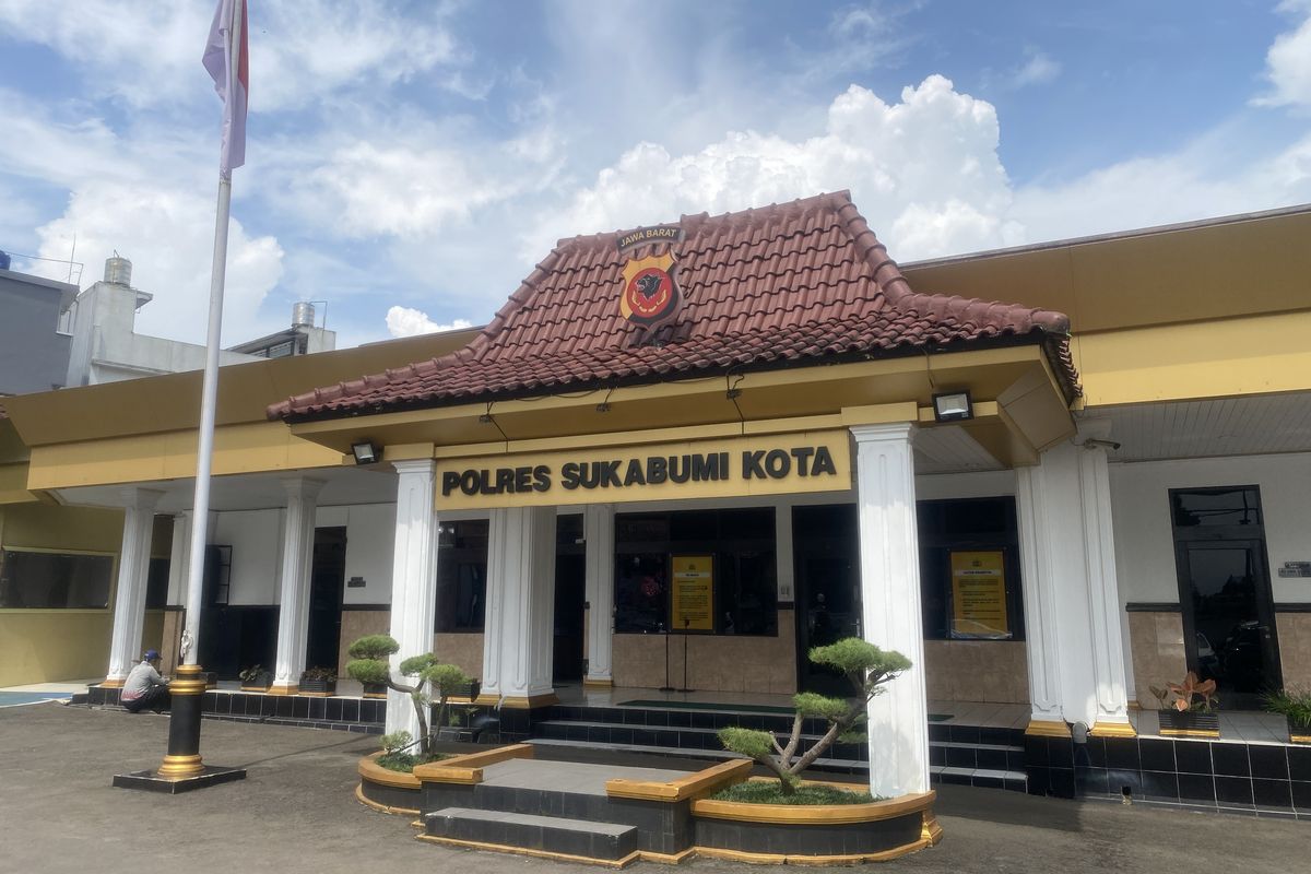 Nampak depan halaman Polres Sukabumi Kota.