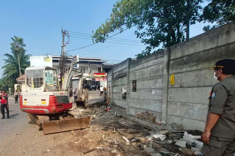 Lokasi 'Kopi Pangku' di Tapos Depok Ditertibkan, 25 Bangunan Liar Dibongkar