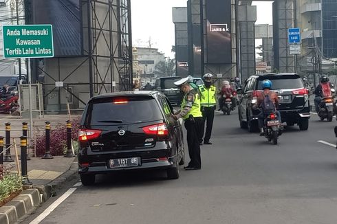 Mobil Berpelat Khusus RF Terdampak Ganjil Genap, Ini Daftar Kendaraan yang Bebas dari Aturan