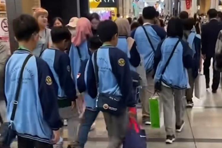 Tangkapan layar siswa SD Muhammadiyah Surabaya kunjungi Jepang.