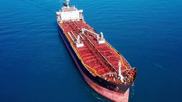 Kapal Tanker Rusia Bermuatan 1 Juta Barel Minyak Dihantam Drone