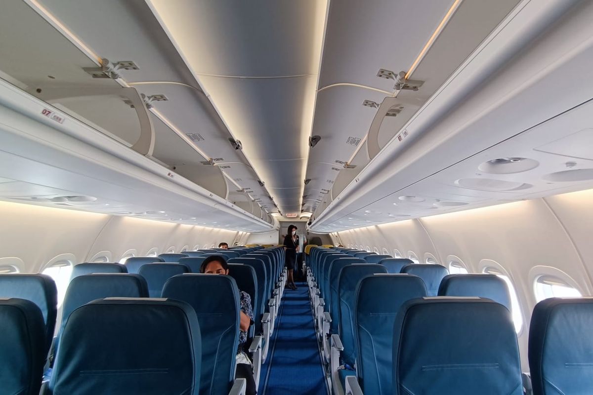 Interior COMAC ARJ21-700 buatan China yang digunakan oleh maskapai TransNusa. Pesawat ini resmi mengudara perdana untuk rute Jakarta-Denpasar, Selasa (18/4/2023).