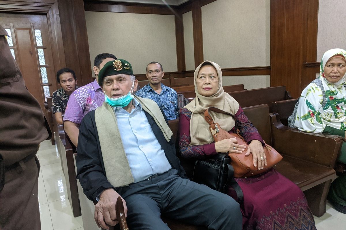 Kivlan Zen batal menjadi saksi Terdakwa Azwarmi di Pengadilan Negeri Jakarta Pusat, Rabu (5/2/2020)