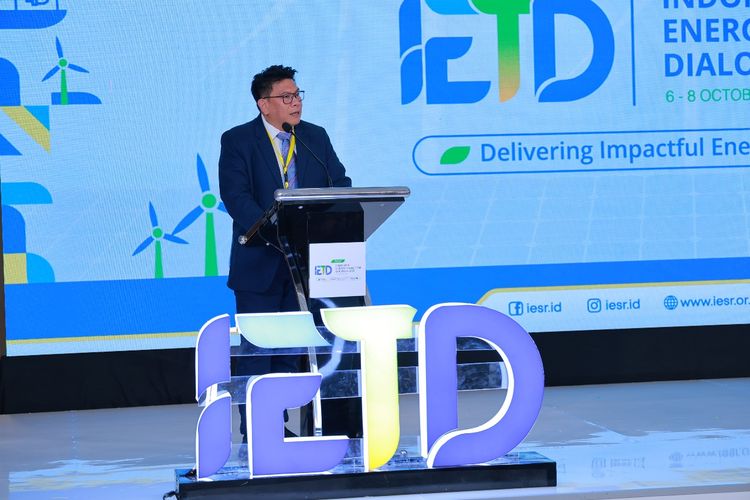 CEO IESR Fabby Tumiwa menegaskan perlunya percepatan investasi energi bersih dalam forum IETD 2025 di Jakarta, Senin (6/10/2025).