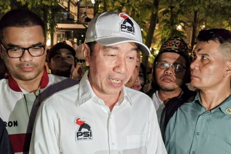 Sekjen Golkar: Jokowi Sudah Bukan Presiden, Apa yang Dikhawatirkan?