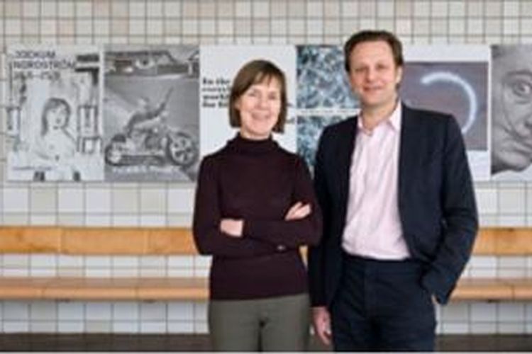 Direktur Museum Seni Stockholm, Daniel Birnbaum (kanan), dan Wakil Direktur Ann-Sofi Noring. Foto repro karya Åsa Lundén.