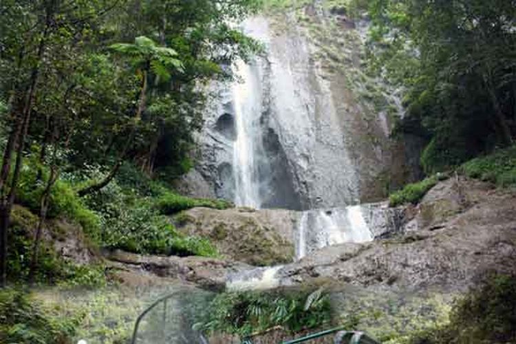 Air Terjun Dolo