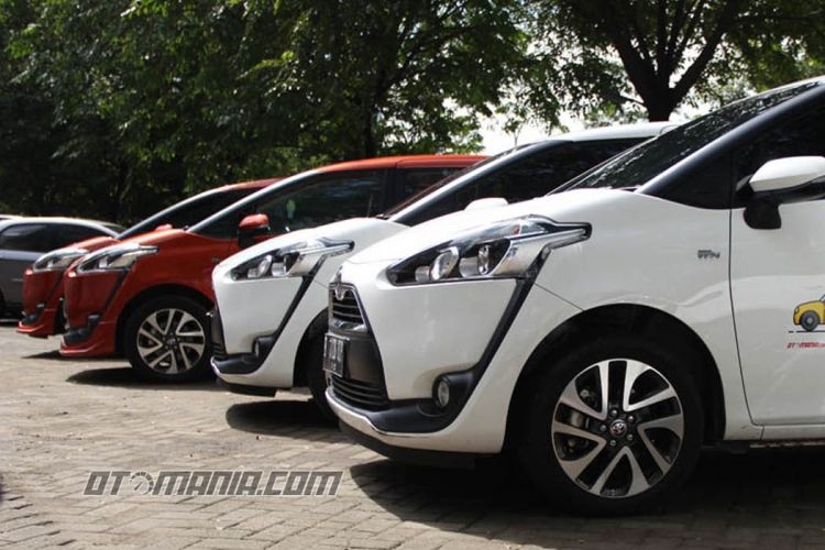 Toyota Sienta dalam Sunday Test Drive bersma Otomania.com