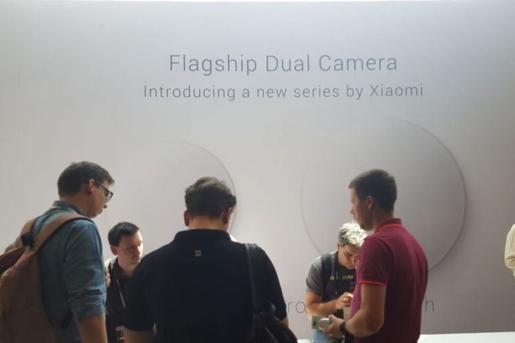 Suasana jelang peluncuran flagship dual camera baru Xiaomi di India, Selasa (5/9/2017).