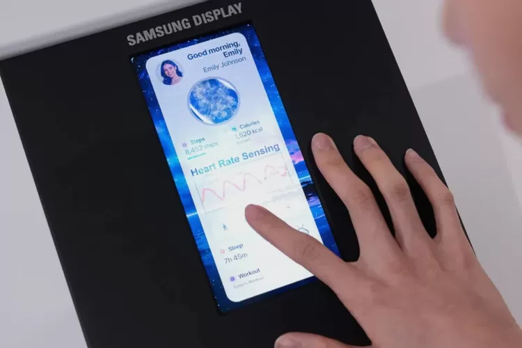 Samsung pamerkan layar HP yang bisa sekaligus menjaga privasi dan memantau kesehatan pengguna.

