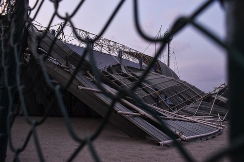 Penjelasan BMKG soal Angin Kencang Merobohkan Atap Stadion Arcamanik