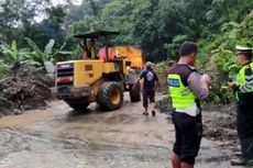 Longsor, Akses Jalan Lintas Sumatera Putus Selama 4 Jam di Kabupaten Solok