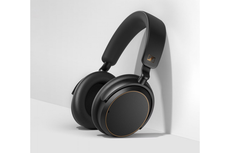 Tampang desain Sennheiser Accentum SE yang hadir dalam satu opsi warna, yakni hitam