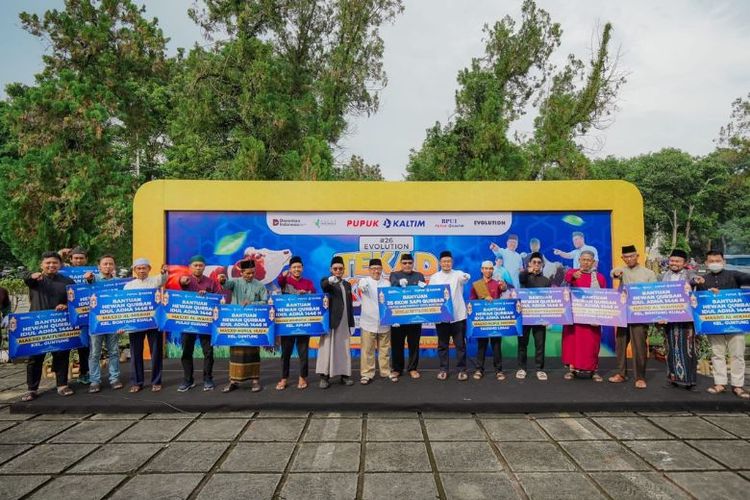 Program Evolution merupakan bagian dari program tanggung jawab sosial (CSR) Pupuk Kaltim yang membuka peluang bagi karyawan untuk terlibat langsung dalam kegiatan yang berdampak bagi masyarakat dan lingkungan. 