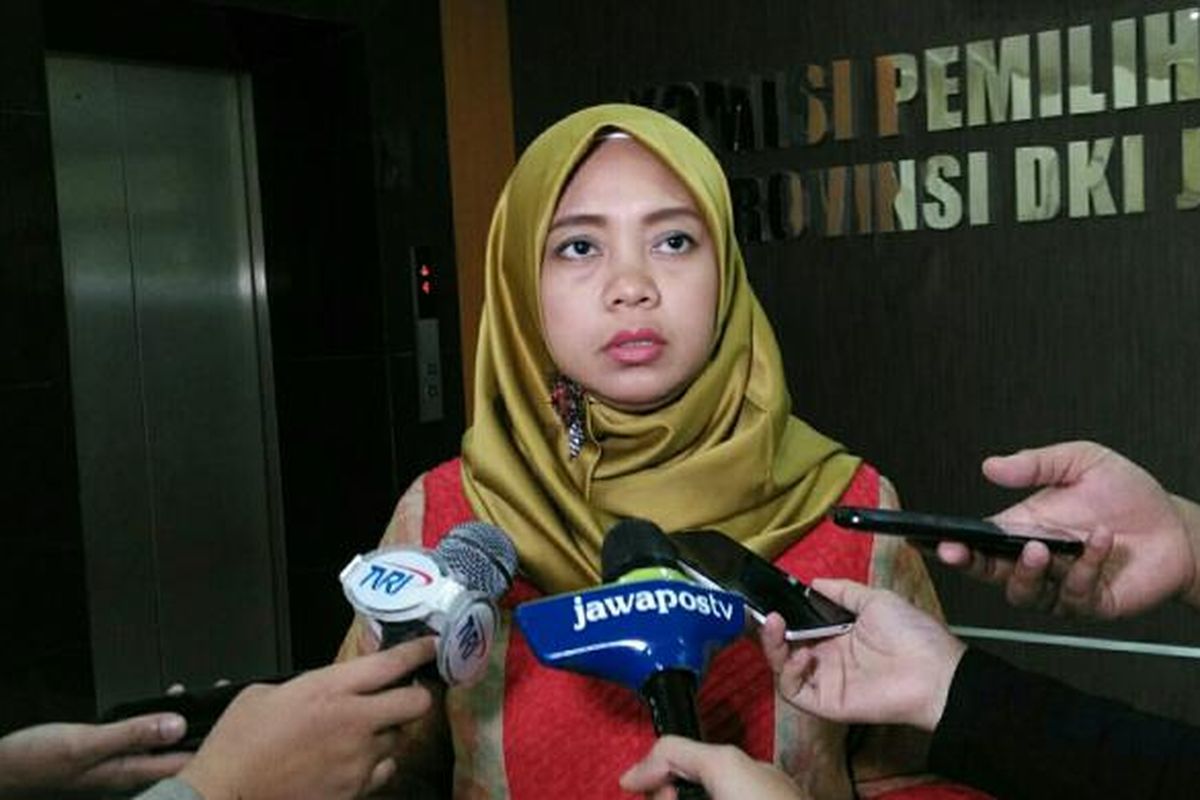 Komisioner Komisi Pemilihan Umum (KPU) DKI Jakarta, Dahliah Umar, di Kantor KPU DKI, Jalan Salemba Raya, Jakarta Pusat, Rabu (2/11/2016). 