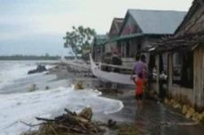 Rumah Diterjang Banjir Rob, Warga Harap Tanggul Pemecah Ombak Dibangun